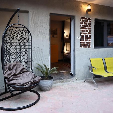 Hoja Hostel Тирана Экстерьер фото